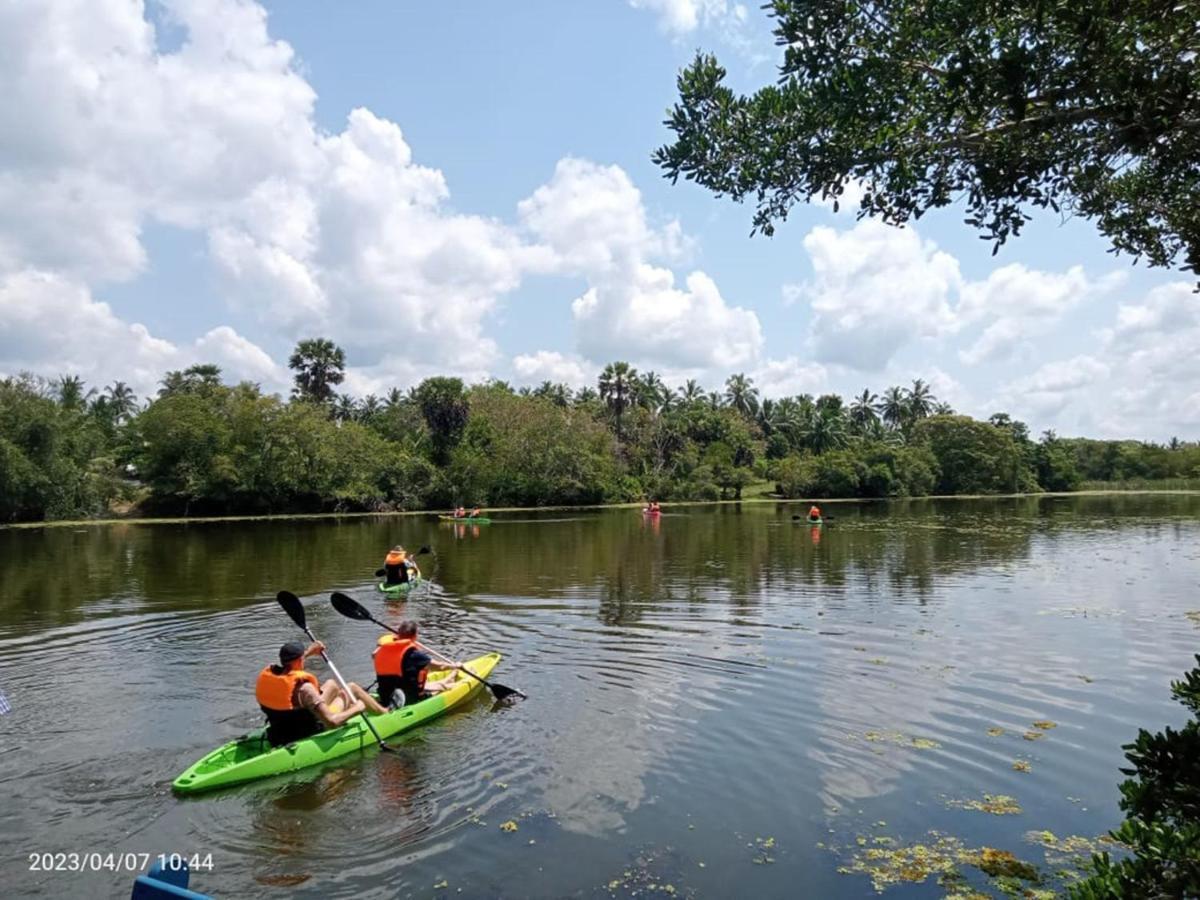 The Backwaters Lodge Wilpattu Bagian luar foto