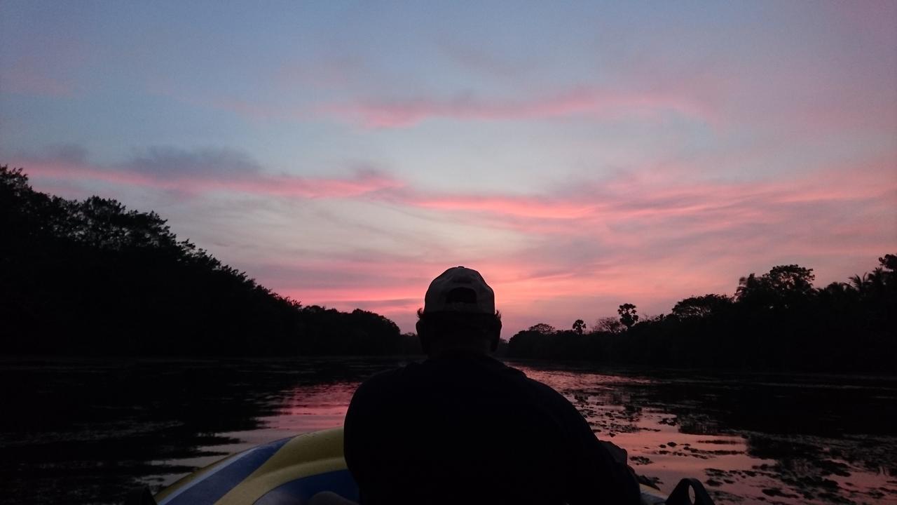 The Backwaters Lodge Wilpattu Bagian luar foto